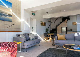 Deluxe inner-city apartment on Moray