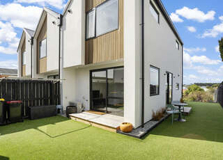 Musselburgh Rise Townhouse